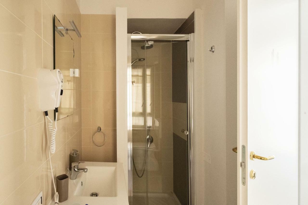 A Casa Di Giulia Otel Napoli Dış mekan fotoğraf