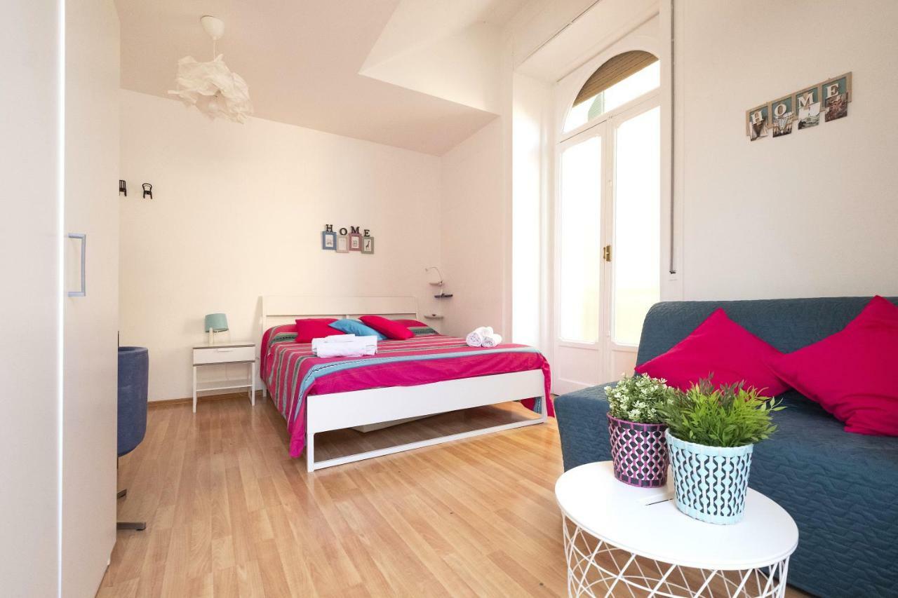 A Casa Di Giulia Otel Napoli Dış mekan fotoğraf